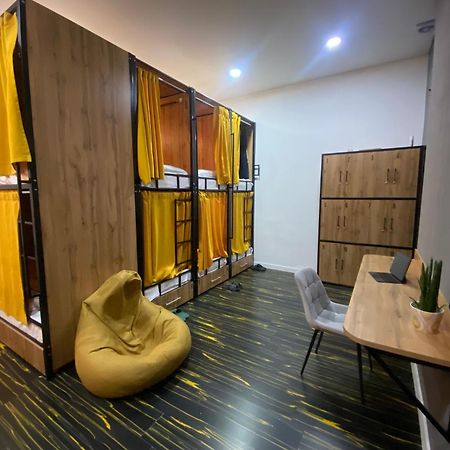 Flats Hostel Asztana Kültér fotó
