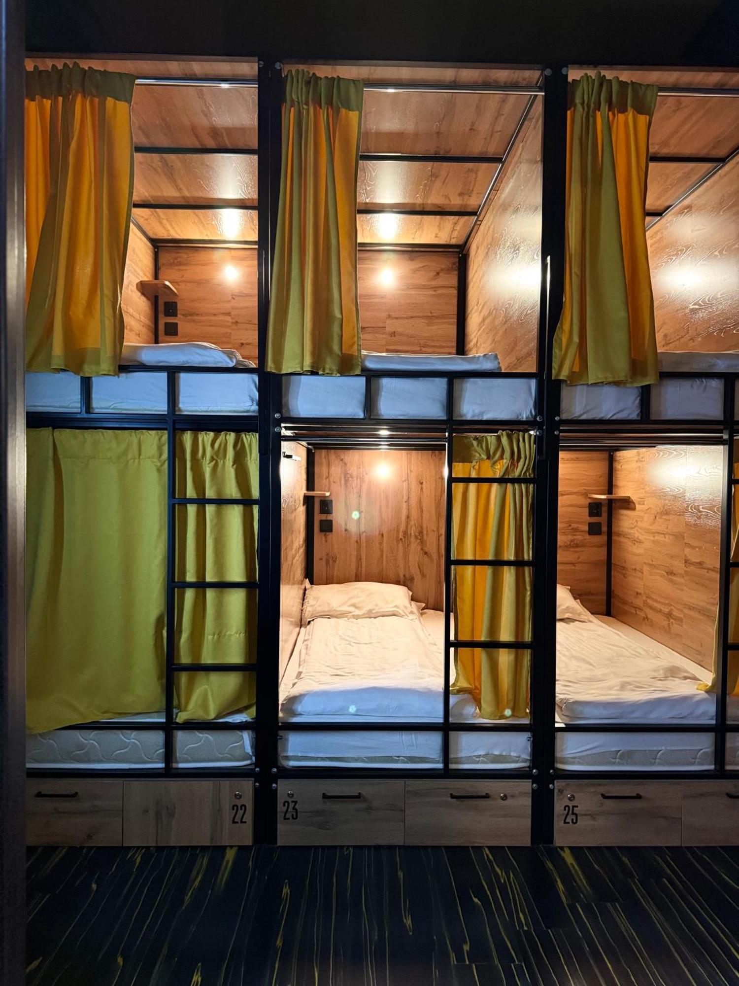 Flats Hostel Asztana Kültér fotó